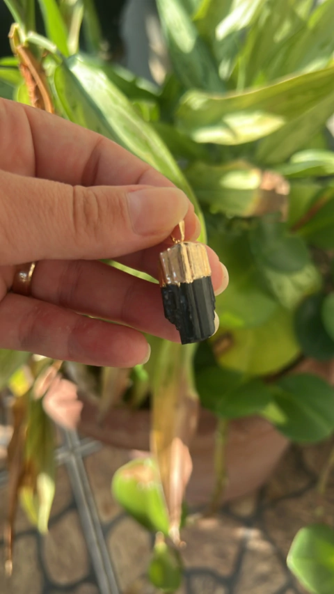 Pingente Turmalina negra - Proteção energética e espiritual, Inseguranças e soluções