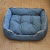 Cama para mascotas Moises Sofia Grande en color azul, de 70x85 cm, con diseño acolchado y bordes claros.