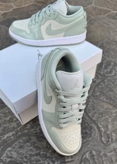 Imagem do AIR JORDAN 1 LOW SE SEAFOAM SAIL