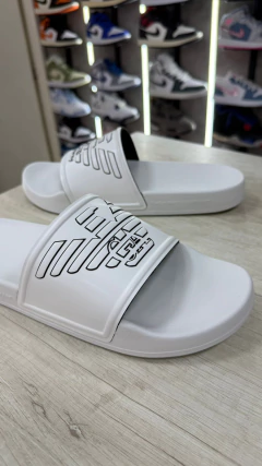 CHINELO SLIDE EMPORIO ARMANI