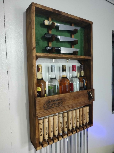 Porta Espeto com Bar abridor e suporte para facas - comprar online