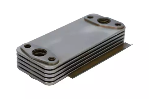 Radiador Oleo Compatível Com Motor Cummins Isf 3.8 16v Vw 8160 9160 - Fortractor Parts