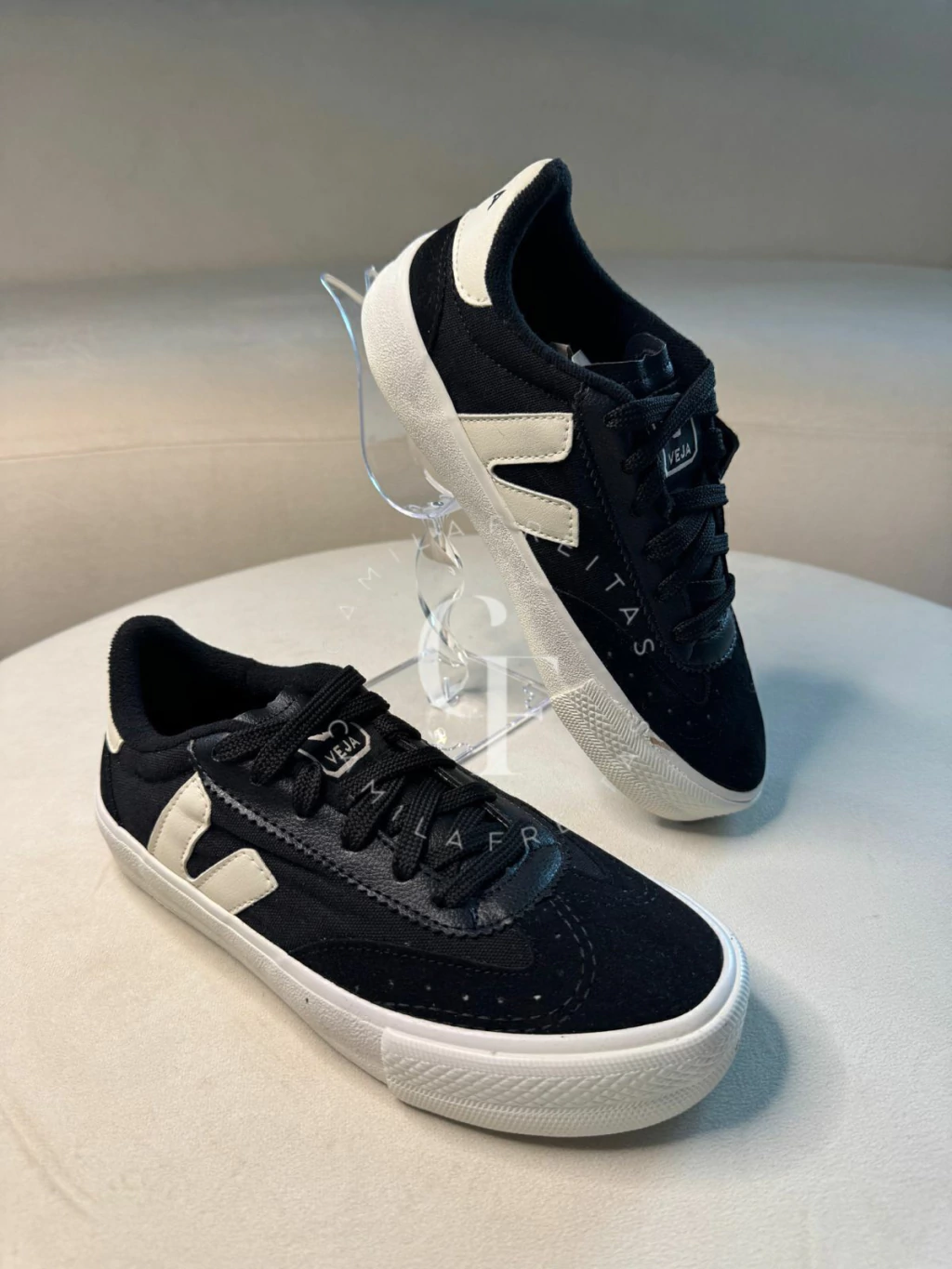 Veja Volley - Preto OFF