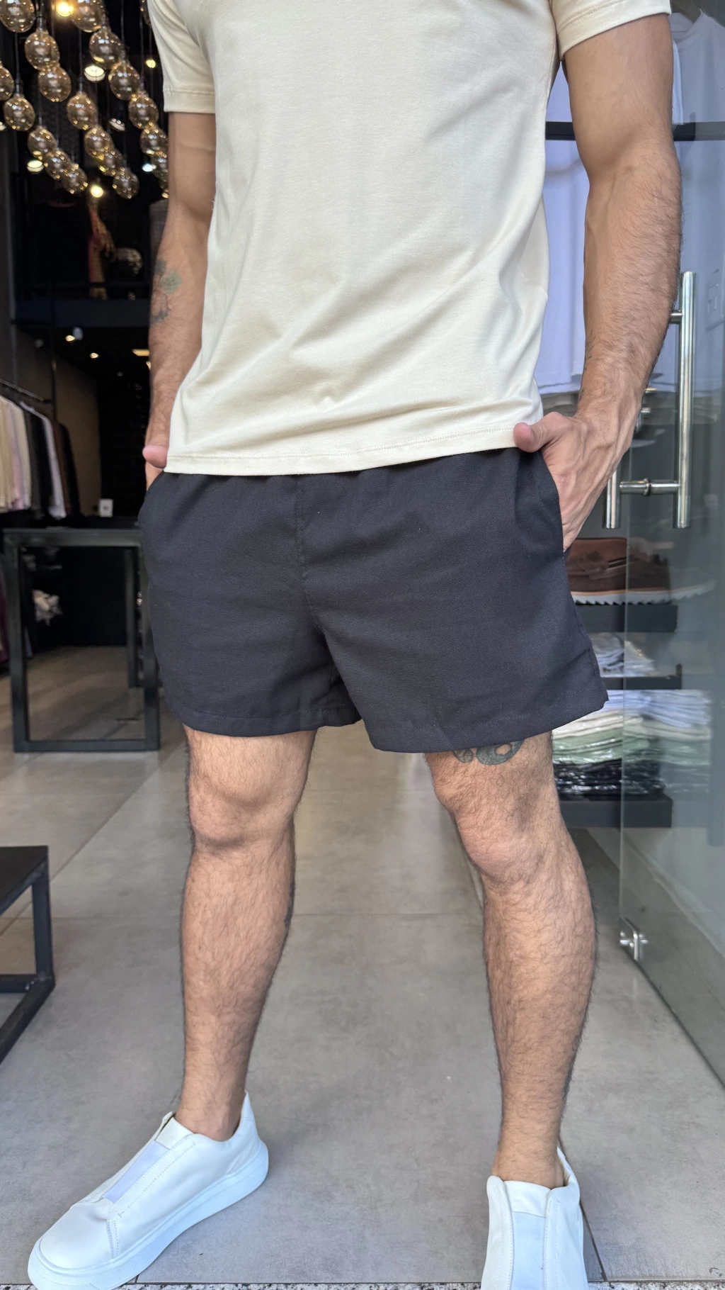 SHORT LINHO PRETO