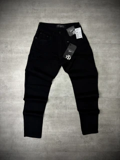 CALÇA TITULAR JEANS LISA