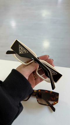 Gafas Prada en internet