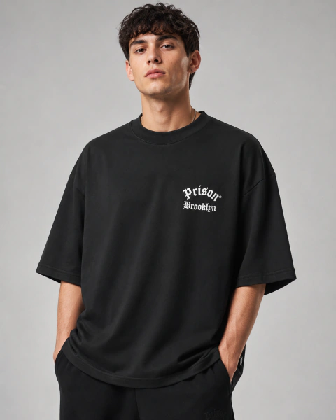 Camiseta Prison Brooklyn Blackletter Preta