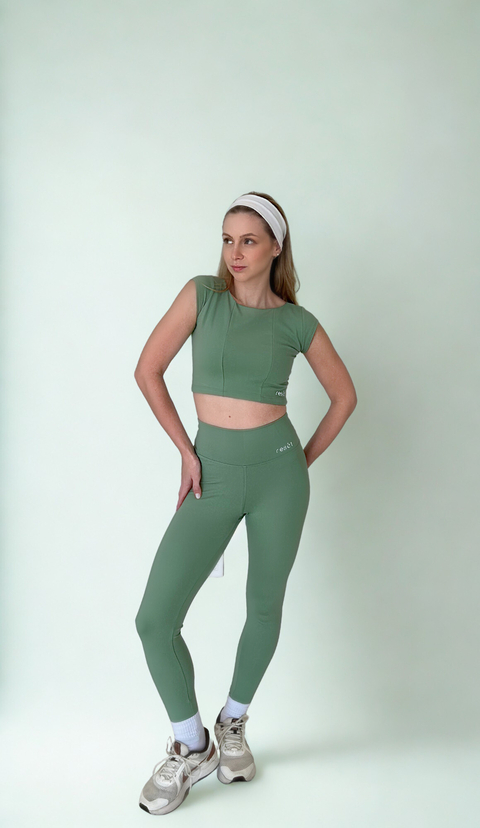 Conjunto Legging Empina Bumbum + Cropped Matcha - comprar online