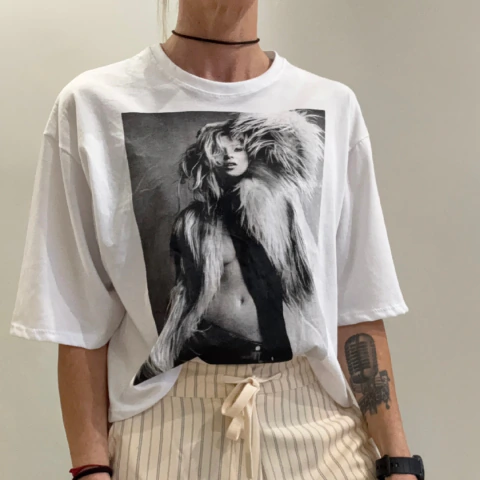 REMERA GRAFIKAT