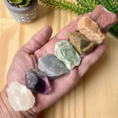 Kit Pedras dos 7 Chakras Brutas
