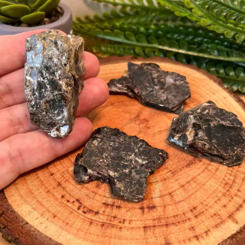 Mica Preta Bruta - 20 a 30 g