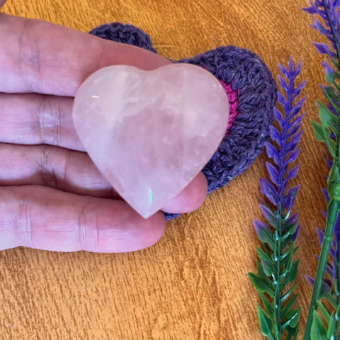 Coração de Quartzo Rosa Pequeno - Pedra do Amor