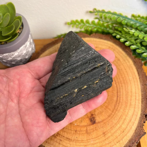 Turmalina Negra Bruta 190g - Peça Única - comprar online