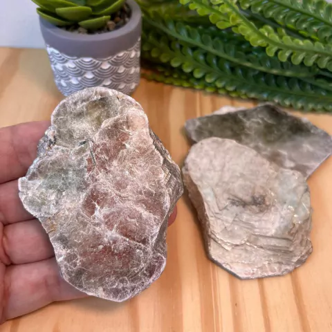 Mica Dourada Bruta - 40 a 60 g