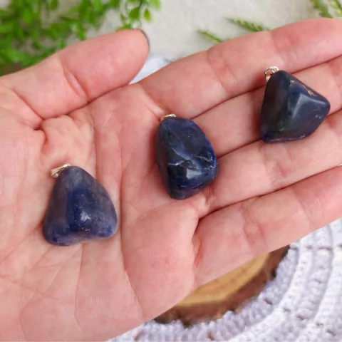 Pingente de Sodalita Rolado - Direcionamento e Autoconhecimento