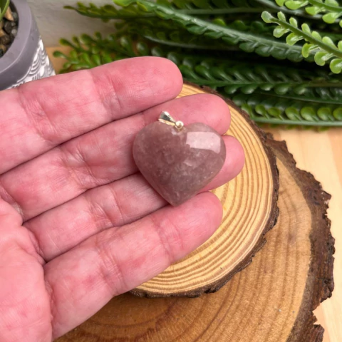 Pingente de Quartzo Goiaba Coração - Vitalidade e Cura Emocional