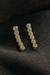 Brinco Pequeno Fio c/Cinco Zircônia Banhado em Ouro 18k (BR0293)