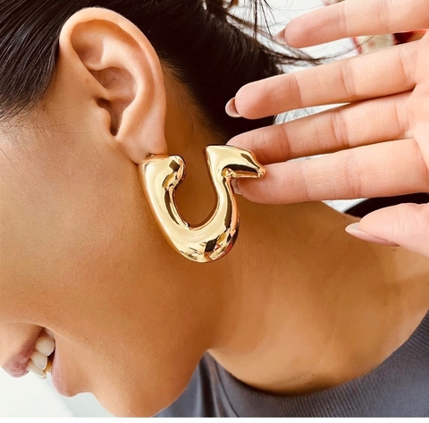 Brinco argola orgânica