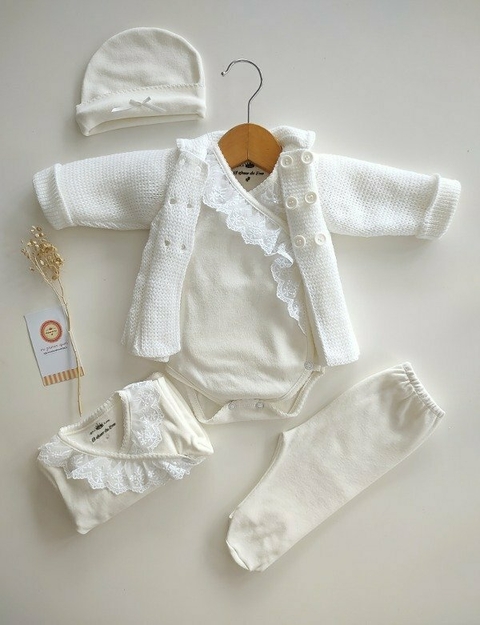 Ajuar Sweet dreams natural + Tapado Blanco - comprar online