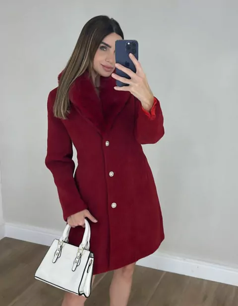 SOBRETUDO FEMININO COM GOLA PELINHO - comprar online