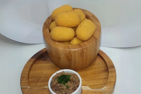 Bolinho de Carne Coquetel - comprar online