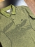 Polo masculina Slim Fit em jacquard com crocodilo grande tom sobre tom na internet