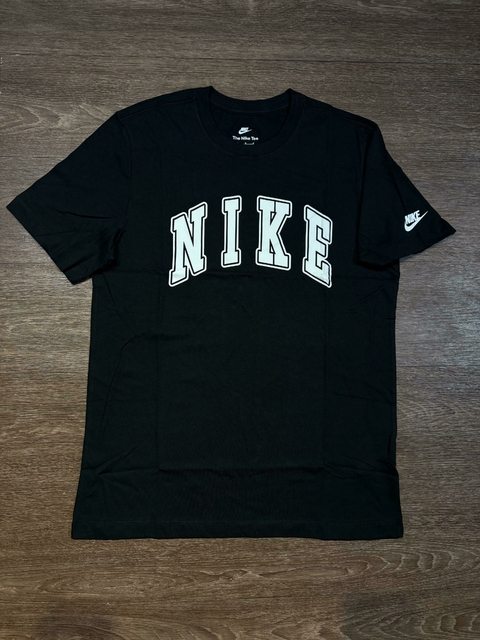 Camiseta Nike Sportswear Club Masculina - comprar online