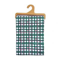 Toalha de Mesa Natalina 150x280 cm Retangular Xadrez com Pinheiros ou Corações