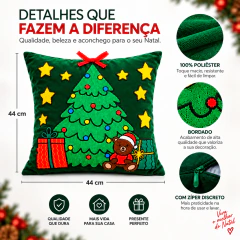 Capa de Almofada Natalina Bordada 44x44cm Árvore de Natal Ursinho Decoração Sofá Vermelha ou Verde - Sorelle Artes