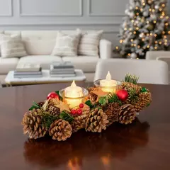 ARRANJO NATAL CASTICAL PINHAS AZEVINHOS2 VELAS 30X15 - Sorelle Artes