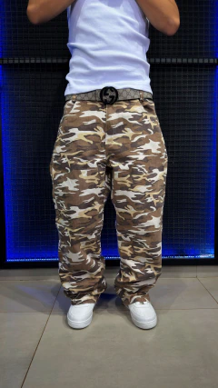 CALÇA DENIM BAGGY CAMUFLADA