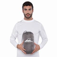 Campera Krypton Gris Ultraliviana Y Compacta Montagne - comprar online
