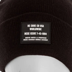 Gorro Label Negro Tejido DC - tienda online