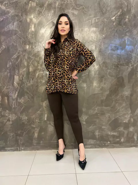 Camisa Safari em Viscocrepe Estampada com Fendas Laterais | Thays Balla - comprar online