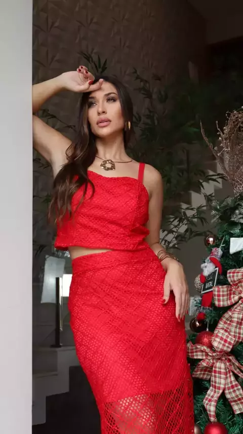 Blusa Marluci de Alça Regulável em Renda Decote Coração | Thays Balla - comprar online