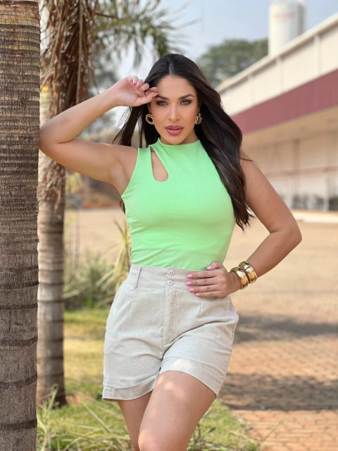 Blusa Rolet Regata Canelada com Detalhe Vazado | Thays Balla - comprar online