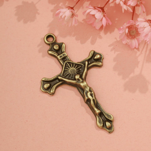 100 Crucifixos Lumen 4,3x3,2 cm Peças Para Terço - comprar online