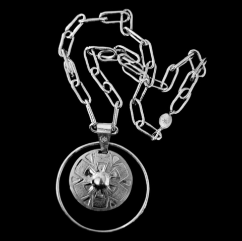 Ona necklace - buy online