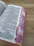 BÍBLIA ARC ESTRELINHAS ROSA COM ABAS ADESIVAS JÁ COLADAS - COM HARPA E CORINHOS