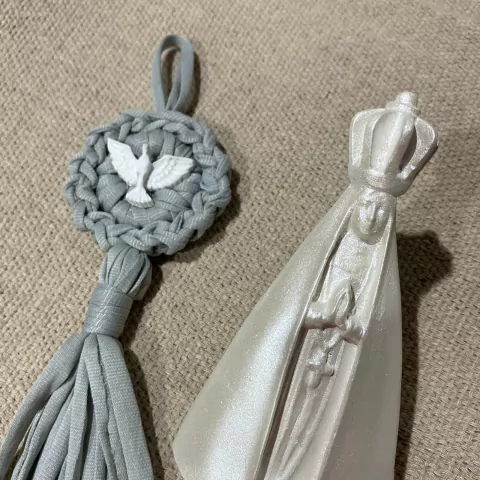 Kit Lembrança de Batizado Nossa Senhora Aparecida 15cm e Mandala de Crochê