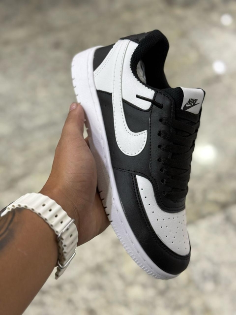 Court Vision Preto/Branco