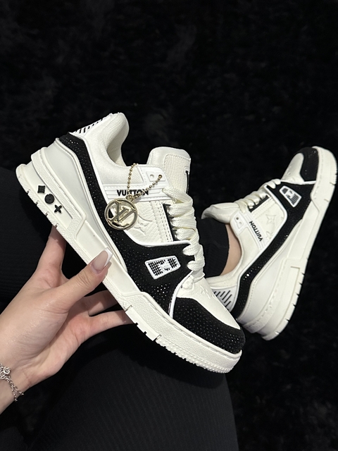 LV Trainer Off/Preto Com Brilho