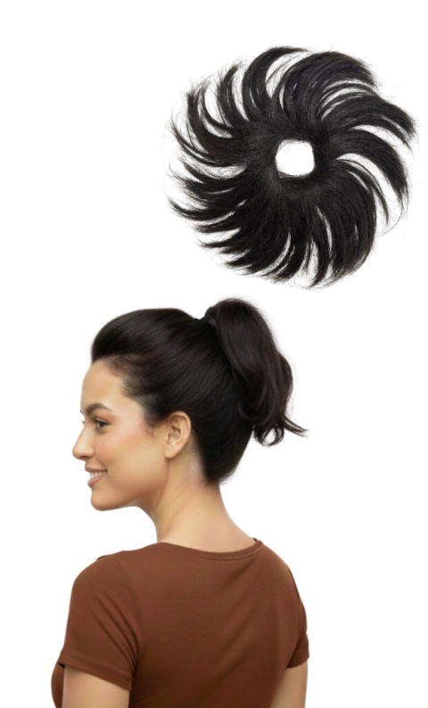 Rabicó sintético castanho de 20cm para cabelo, mostrado separado e aplicado em mulher com cabelo preso em rabo de cavalo