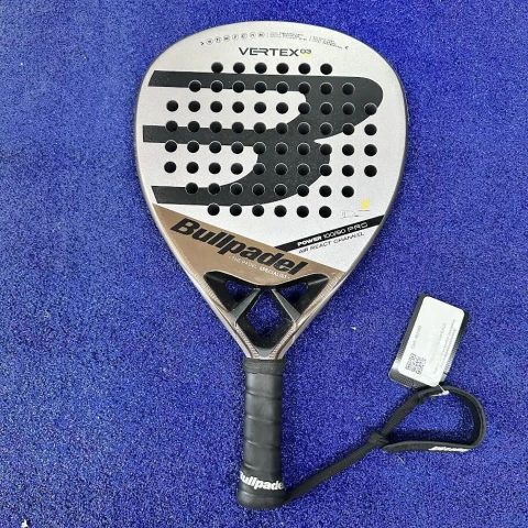 Outlet Bullpadel Vertex 03 CMF 2023