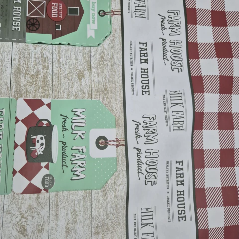 PLÁSTICO DE MESA ESTAMPADO - XADREZ COM LOGO MARCAS - comprar online