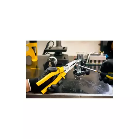 Alicate pinza universal 8", cromo vanadio, con aislamiento 1.000 V, VONDER - comprar online