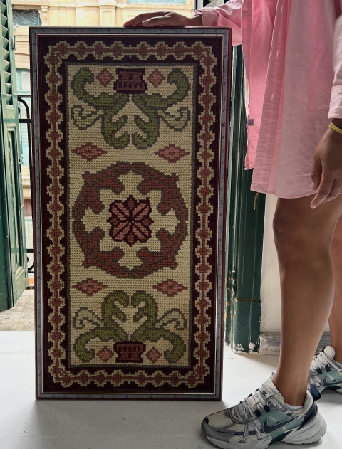 Tapeçaria com desenho ornamentado - comprar online