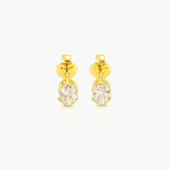 Brinco Ponto de Luz Gota Seis Garras Banho Dourado