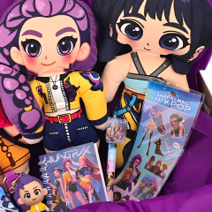 Super Box Demon Hunters Guerreras Del K-pop Con Peluchesx3 en internet