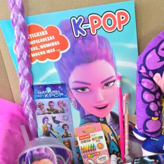 Super Box Demon Hunters Guerreras Del K-pop Con Peluche Muñeca 20cm - tienda online
